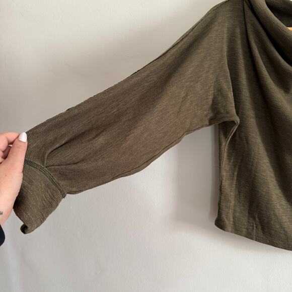 FREE PEOPLE | We the Free Olive Ribbed Slub Knit Cowl Neck Tee Blouson Sleeves - Picture 4 of 6